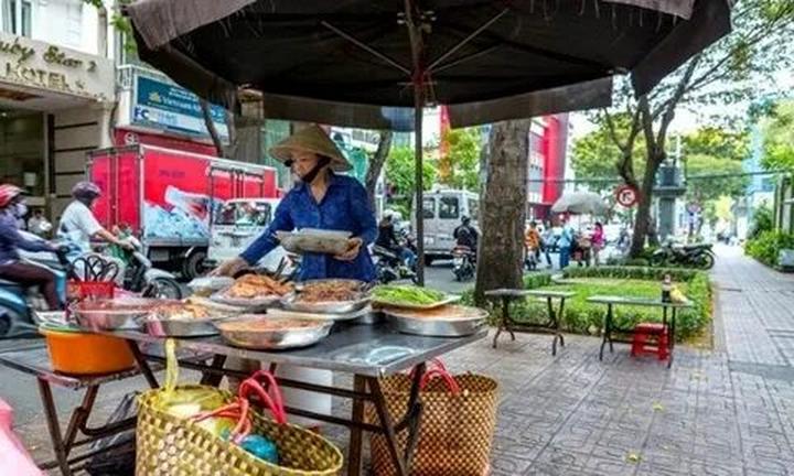 Xu hướng Phương Oanh diện set đồ 50: Hotspot Matrix tiết lộ bí quyết video viral